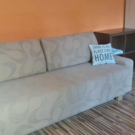 Lacne Ubytovanie Piestany Exteriör bild